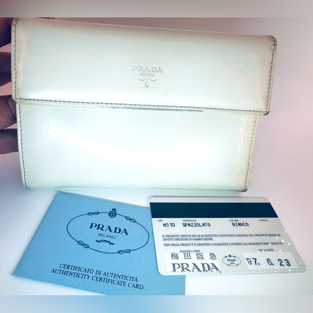 Prada Wallet Spazzolato Bianco Patent Leather Original COA 1997 Vintage Prada
